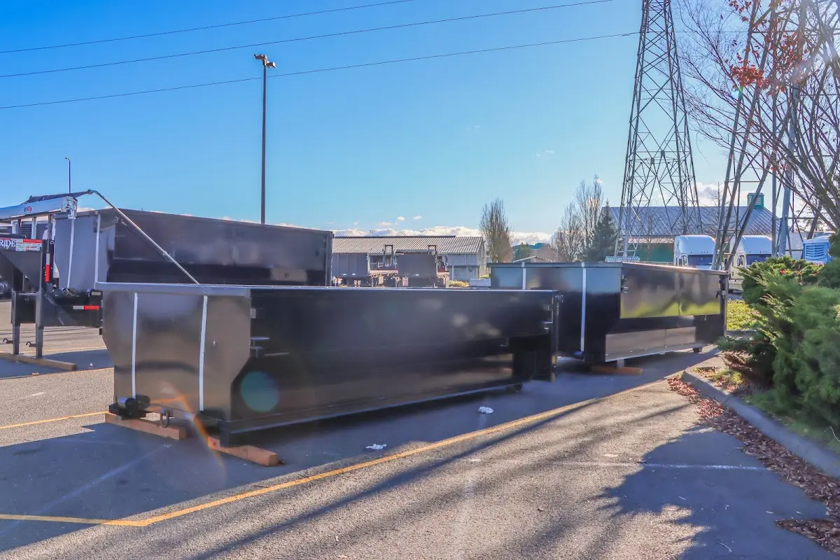 Professional dumpster rental and junk removal service in Hilmar-Irwin